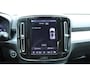 Volvo XC40 B4 Plus Dark | Trekhaak | Premium audio by Harman Kardon | Adaptieve cruise control | Verwarmbare voorstoelen en stuurwiel | Apple carplay/Android auto | Keyless
