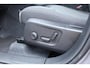 Volvo XC40 B4 Plus Dark | Trekhaak | Premium audio by Harman Kardon | Adaptieve cruise control | Verwarmbare voorstoelen en stuurwiel | Apple carplay/Android auto | Keyless