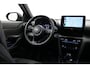 Toyota Yaris Cross 1.5 Hybrid AWD Adventure | Dodehoek detectie | Treeplanken | Matrix LED | Head-up display | Stoel-/stuurverwarming | JBL | Parkeersensoren voor/achter | Apple Carplay / Android Auto | 18 inch