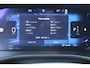Volvo XC40 2.0 B4 Plus Dark | Achteruitrijcamera | Adaptieve Cruise Control | Semi elektrische trekhaak | Stoelverwarming voorzijde | Harman/Kardon audio | Elektrische bedienbare stoelen | Bestuurdersstoel met geheugenfunctie