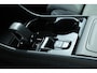 Volvo XC40 2.0 B4 Plus Dark | Achteruitrijcamera | Adaptieve Cruise Control | Semi elektrische trekhaak | Stoelverwarming voorzijde | Harman/Kardon audio | Elektrische bedienbare stoelen | Bestuurdersstoel met geheugenfunctie