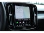 Volvo XC40 2.0 B4 Plus Dark | Achteruitrijcamera | Adaptieve Cruise Control | Semi elektrische trekhaak | Stoelverwarming voorzijde | Harman/Kardon audio | Elektrische bedienbare stoelen | Bestuurdersstoel met geheugenfunctie