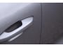 Volvo XC40 2.0 B4 Plus Dark | Achteruitrijcamera | Adaptieve Cruise Control | Semi elektrische trekhaak | Stoelverwarming voorzijde | Harman/Kardon audio | Elektrische bedienbare stoelen | Bestuurdersstoel met geheugenfunctie