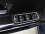 Mercedes-Benz B-klasse 180 Launch Edition Premium Plus | Trekhaak | Panoramadak | Multibeam LED | Stoelgeheugen | Sfeerverlichting |