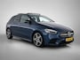 Mercedes-Benz B-klasse 180 Launch Edition Premium Plus | Trekhaak | Panoramadak | Multibeam LED | Stoelgeheugen | Sfeerverlichting |