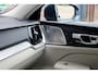 Volvo V60 2.0 T8 Twin Engine AWD Inscription | Bowers&Wilkins | Massage | Trekhaak | Memory | HUD | ACC | Stoelventilatie | Verwarmd Stuurwiel | Nappa Leder | IntelliSafe PRO |
