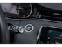 Land Rover Range Rover Evoque 1.5 P300e AWD R-Dynamic HSE | Leder | Pano-dak | Memory | Camera | 20'' | Premium audio | Cruise control adaptief | Stoel verwarming | Apple Carplay/Android Auto | Elektrisch bedienbare achterklep met sensorsturing | Achteruitrijcamera | Apple Carplay/Android Auto|telefoonintegratie premium | Audio installatie high end