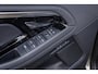 Land Rover Range Rover Evoque 1.5 P300e AWD R-Dynamic HSE | Leder | Pano-dak | Memory | Camera | 20'' | Premium audio | Cruise control adaptief | Stoel verwarming | Apple Carplay/Android Auto | Elektrisch bedienbare achterklep met sensorsturing | Achteruitrijcamera | Apple Carplay/Android Auto|telefoonintegratie premium | Audio installatie high end