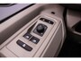Volkswagen Multivan 1.5 eHybrid L2 4Motion | incl. BTW/BPM ! | 7-zits | IQ Matrix LED Koplampen | Wegklapbare trekhaak | Travel Assist  | Elec. achterklep | Multifunctionele tafel | Stoelverwarming