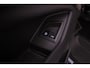Volkswagen Multivan 1.5 eHybrid L2 4Motion | incl. BTW/BPM ! | 7-zits | IQ Matrix LED Koplampen | Wegklapbare trekhaak | Travel Assist  | Elec. achterklep | Multifunctionele tafel | Stoelverwarming