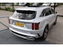 Kia Sorento 1.6 T-GDI Plug-in Hybrid 4WD ExecutiveLine 7p. NL auto/1e eigenaar/Dealeronderhouden/Panoramadak/Apple carplay/Stoelventilatie/Stoelverwarming voor en achter/Lane assist/360 graden camera/Bose audio/Elektrische bestuurders stoel met geheugen/19 inch LM