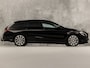Mercedes-Benz CLA 200 AMG Sport 156Pk Automaat (APPLE CARPLAY, CLIMATE, LEDER, CAMERA, STOELVERWARMING, SPORTSTOELEN, TREKHAAK, ZWART HEMEL, ELEK ACHTERKLEP, NIEUWSTAAT)