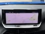 Peugeot 2008 1.2 Turbo 100 PK Allure | Facelift Model | Trekhaak 1200KG | Navigatie | LED Verlichting | Cruise Control | Hoge Zitpositie | Parkeersensoren Voor en Achter | DAB | Digitaal Dashboard | Half Lederen stoelen | Lichtmetalen Velgen 17 inch |