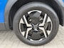 Peugeot 2008 1.2 Turbo 100 PK Allure | Facelift Model | Trekhaak 1200KG | Navigatie | LED Verlichting | Cruise Control | Hoge Zitpositie | Parkeersensoren Voor en Achter | DAB | Digitaal Dashboard | Half Lederen stoelen | Lichtmetalen Velgen 17 inch |