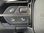 Peugeot 2008 1.2 Turbo 100 PK Allure | Facelift Model | Trekhaak 1200KG | Navigatie | LED Verlichting | Cruise Control | Hoge Zitpositie | Parkeersensoren Voor en Achter | DAB | Digitaal Dashboard | Half Lederen stoelen | Lichtmetalen Velgen 17 inch |