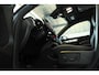 Volvo XC40 2.0 B4 Plus Black Edition | Elektrisch Verstelbare Voorstoelen | Stoel + Stuurverwarming | Harman Kardon Premium Audio | 20" Black Wielen | 360º Visual Park Camera |