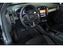Volvo XC40 2.0 B4 Plus Black Edition | Elektrisch Verstelbare Voorstoelen | Stoel + Stuurverwarming | Harman Kardon Premium Audio | 20" Black Wielen | 360º Visual Park Camera |
