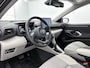 Toyota Yaris 1.5 Hybrid Executive | Dealer Onderhouden | Lichte kleur half lederen bekleding | Dodehoek detectie | Head-Up Display | Stoel+stuurverwarming | Parkeersensoren voor+achter | Navigatie | Cruise Control Adaptive |