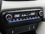 Toyota Yaris 1.5 Hybrid Executive | Dealer Onderhouden | Lichte kleur half lederen bekleding | Dodehoek detectie | Head-Up Display | Stoel+stuurverwarming | Parkeersensoren voor+achter | Navigatie | Cruise Control Adaptive |