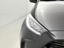 Toyota Yaris 1.5 Hybrid Executive | Dealer Onderhouden | Lichte kleur half lederen bekleding | Dodehoek detectie | Head-Up Display | Stoel+stuurverwarming | Parkeersensoren voor+achter | Navigatie | Cruise Control Adaptive |