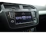 Volkswagen Tiguan 1.4 TSI Comfortline | Cruise Contr. | Trekhaak | All Season | Camera | Navi | Stoelverw. | PDC V+A
