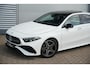 Mercedes-Benz A-klasse 250 4MATIC AMG Line Panoramadak Ambient Widescreen HeadUp AMG Pakket Keyless Memory Facelift
