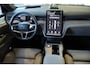 Volvo EX90 Twin Motor Performance Ultra 7p. 111 kWh | 97% SOH | Luchtvering | Bowers & Wilkins Premium Audio | Semi Electrische Wegklapbare Trekhaak | Pilot Pack | Stoelverwarming | Cardamom bekleding | 360° Parkeercamera | Google Infotainment