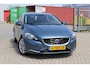 Volvo V40 1.6 T4 Momentum NETTE AUTOMAAT GOED ONDERHOUDEN
