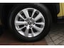 Toyota Yaris Cross 1.5 Hybrid Dynamic | KEYLESS ENTRY / START | VOORSTOELEN VERWARMD | STUUR VERWARMING | HEAD-UP DISPLAY | LED KOPLAMPEN | ADAPTIVE CRUISE CONTROL | LANE ASIST |  ELEKTRISCH BEDIENBARE ACHTERKLEP | DRAADLOOS APPLE CARPLAY | ANDROID AUTO |  ACHTERUITRIJCAMERA | DRAADLOZE TELEFOONLADER | VOORRUIT VERWARMING | 16" LICHTMETALEN VELGEN |
