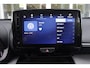 Toyota Yaris Cross 1.5 Hybrid Dynamic | KEYLESS ENTRY / START | VOORSTOELEN VERWARMD | STUUR VERWARMING | HEAD-UP DISPLAY | LED KOPLAMPEN | ADAPTIVE CRUISE CONTROL | LANE ASIST |  ELEKTRISCH BEDIENBARE ACHTERKLEP | DRAADLOOS APPLE CARPLAY | ANDROID AUTO |  ACHTERUITRIJCAMERA | DRAADLOZE TELEFOONLADER | VOORRUIT VERWARMING | 16" LICHTMETALEN VELGEN |