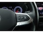 Volkswagen T-Cross 1.0 TSI Life | Adapt. Cruise | Trekhaak | PDC V+A | All Season | Navi | Apple CarPlay & Android Auto