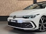 Volkswagen Golf 2.0 TDI GTD | Sfeerverlichting | Stuur/Stoelverwarming | Pano | Camera | Carplay
