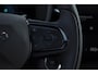 Lynk & Co 01 276PK Automaat Core / Adaptieve cruise control / Stoel - en stuurwielverarming / Parkeersensoren met camera / Apple carplay / Metallic lak / 19" lichtmetalen velgen