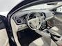 Volvo V40 T2 Nordic+ | 16" | Navigatie | Parkeersensoren | Stoelverwarming | Standkachel |