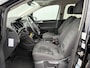 Volkswagen Touran 1.5 TSI Highline 7p / Navigatiesysteem full map / Voorstoelen verwarmd / 7 personen / Cruise control adaptief /