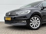 Volkswagen Touran 1.5 TSI Highline 7p / Navigatiesysteem full map / Voorstoelen verwarmd / 7 personen / Cruise control adaptief /