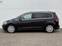 Volkswagen Touran 1.5 TSI Highline 7p / Navigatiesysteem full map / Voorstoelen verwarmd / 7 personen / Cruise control adaptief /