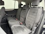 Volkswagen Touran 1.5 TSI Highline 7p / Navigatiesysteem full map / Voorstoelen verwarmd / 7 personen / Cruise control adaptief /