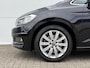 Volkswagen Touran 1.5 TSI Highline 7p / Navigatiesysteem full map / Voorstoelen verwarmd / 7 personen / Cruise control adaptief /