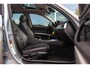 BMW 3-Serie 330i | Stoelverwarming | Schuifdak | PDC | Cruise control | Climate control | Navigatie Professional | Bluetooth | HiFi audio | 18 inch | M-sport bumpers | Spiegelpakket