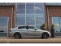BMW 3-Serie 330i | Stoelverwarming | Schuifdak | PDC | Cruise control | Climate control | Navigatie Professional | Bluetooth | HiFi audio | 18 inch | M-sport bumpers | Spiegelpakket