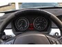 BMW 3-Serie 330i | Stoelverwarming | Schuifdak | PDC | Cruise control | Climate control | Navigatie Professional | Bluetooth | HiFi audio | 18 inch | M-sport bumpers | Spiegelpakket