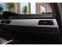 BMW 3-Serie 330i | Stoelverwarming | Schuifdak | PDC | Cruise control | Climate control | Navigatie Professional | Bluetooth | HiFi audio | 18 inch | M-sport bumpers | Spiegelpakket