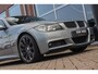 BMW 3-Serie 330i | Stoelverwarming | Schuifdak | PDC | Cruise control | Climate control | Navigatie Professional | Bluetooth | HiFi audio | 18 inch | M-sport bumpers | Spiegelpakket