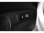 Skoda Karoq 1.5 150PK DSG Selection | Achteruitrijcamera | Climate Control | Navigatie | Stoelverwarming voor | Elektrisch wegklapbare trekhaak