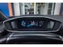 Peugeot e-2008 EV GT Pack 50 kWh | (Elektrisch) panorama-dak | Cruise adaptief | Camera | Apple Carplay/Android Auto | Lederen/alcantara bekleding | Stoel verwarming | Keyless | Digitaal dashboard | Achteruitrijcamera | Apple Carplay/Android Auto|telefoonintegratie premium | Cruise control adaptief met Stop&Go en stuurhulp