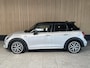 MINI Cooper 5-Deurs 1.5 Serious Business Mini 1.5 Cooper Serious Business King Cross uitvoering | JCW pakket | Camera