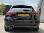 Mercedes-Benz A-klasse 180 Black Edition I Navigatie I Virtual Cockpit I Sport pakket I 1/2 Leer I LED I PDC I Dealer onderhouden