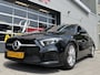 Mercedes-Benz A-klasse 180 Black Edition I Navigatie I Virtual Cockpit I Sport pakket I 1/2 Leer I LED I PDC I Dealer onderhouden