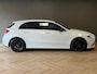 Mercedes-Benz A-klasse 180 AMG Line AUT. SFEERVERLICHTING CAMERA NAVIGATIE CRUISE PDC KEYLESS-GO STOELVERWARMING AIRCO USB